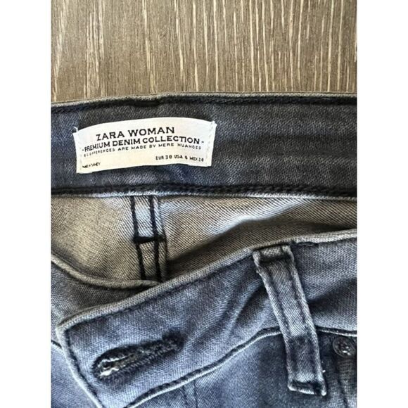 Zara Woman Size 6 Grey Distressed Skinny Jeans - NEVER Worn - Picture 2 of 4